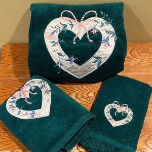 Set of Cotton Embroidered Bath Towels NWOT